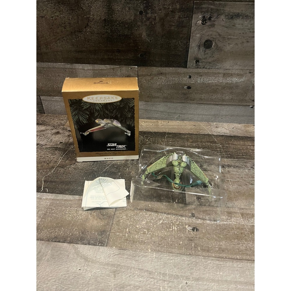 Hallmark Star Trek Klingon Bird of Prey 1994 Keepsake Magic Ornament Boxed